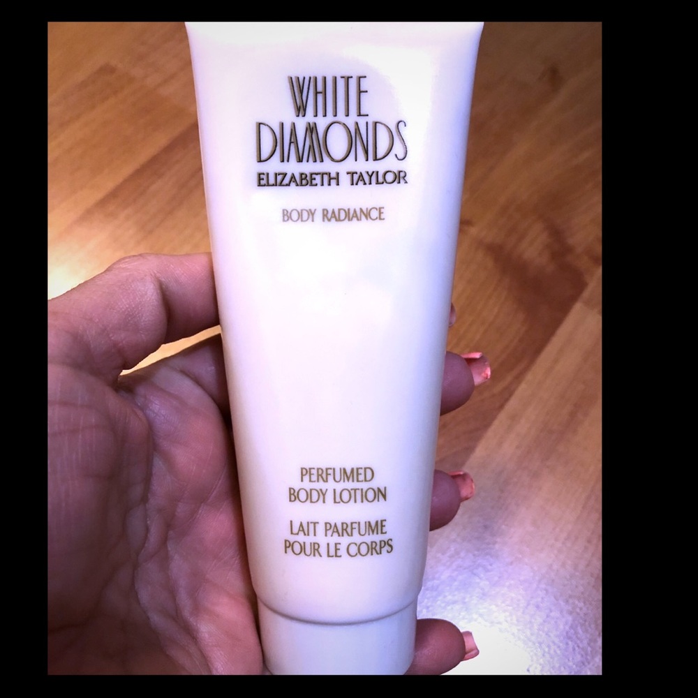 New 3.3 oz White Diamonds Body Lotion